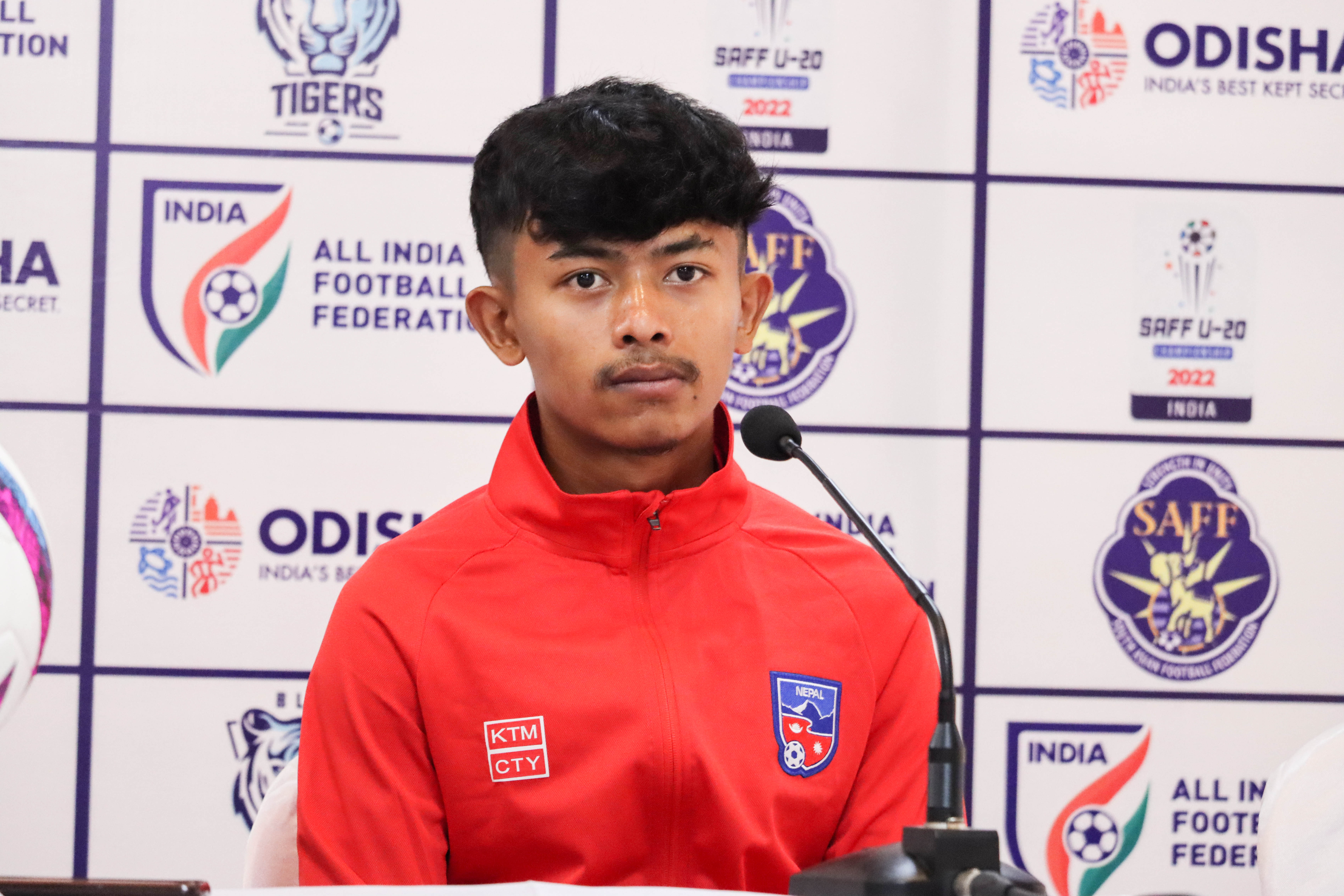 'गोर्खाली हौँ अन्तिमसम्म लड्ने छौँ'